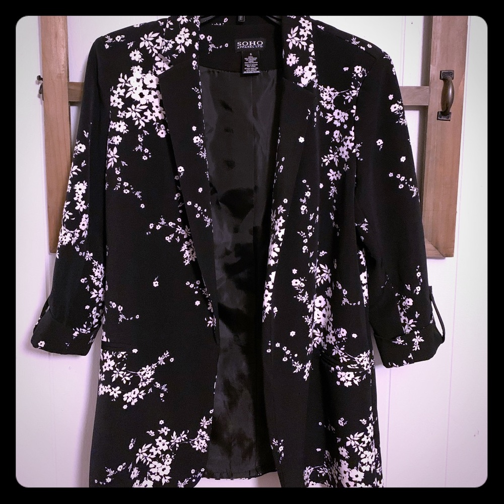 Black and white floral blazer